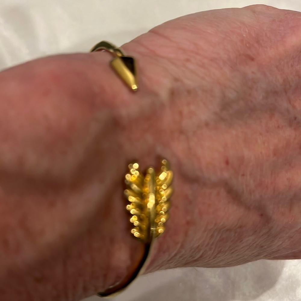 Cuff bracelet